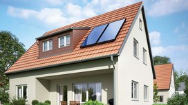 Solarthermiekollektoren auf einem Privathaus